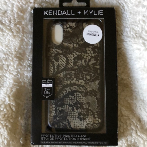 Kendall & Kylie Accessories - 🆕 Kendall & Kylie cell phone case